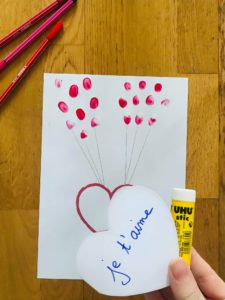 Activité manuelle coeur pour enfant