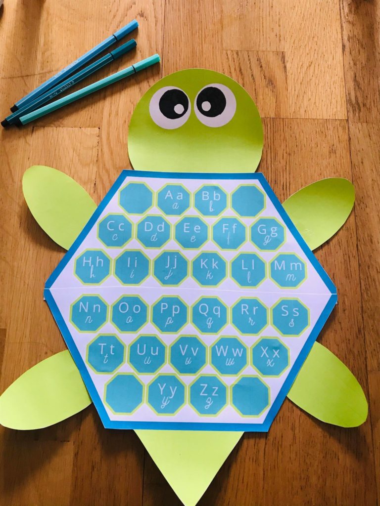 Alphabet pour enfant à accrocher aux murs