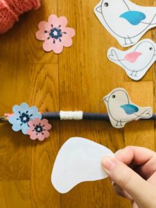 Bricolage du printemps pour enfant