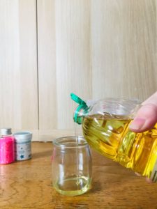 Expérience pour enfant la densité des fluides