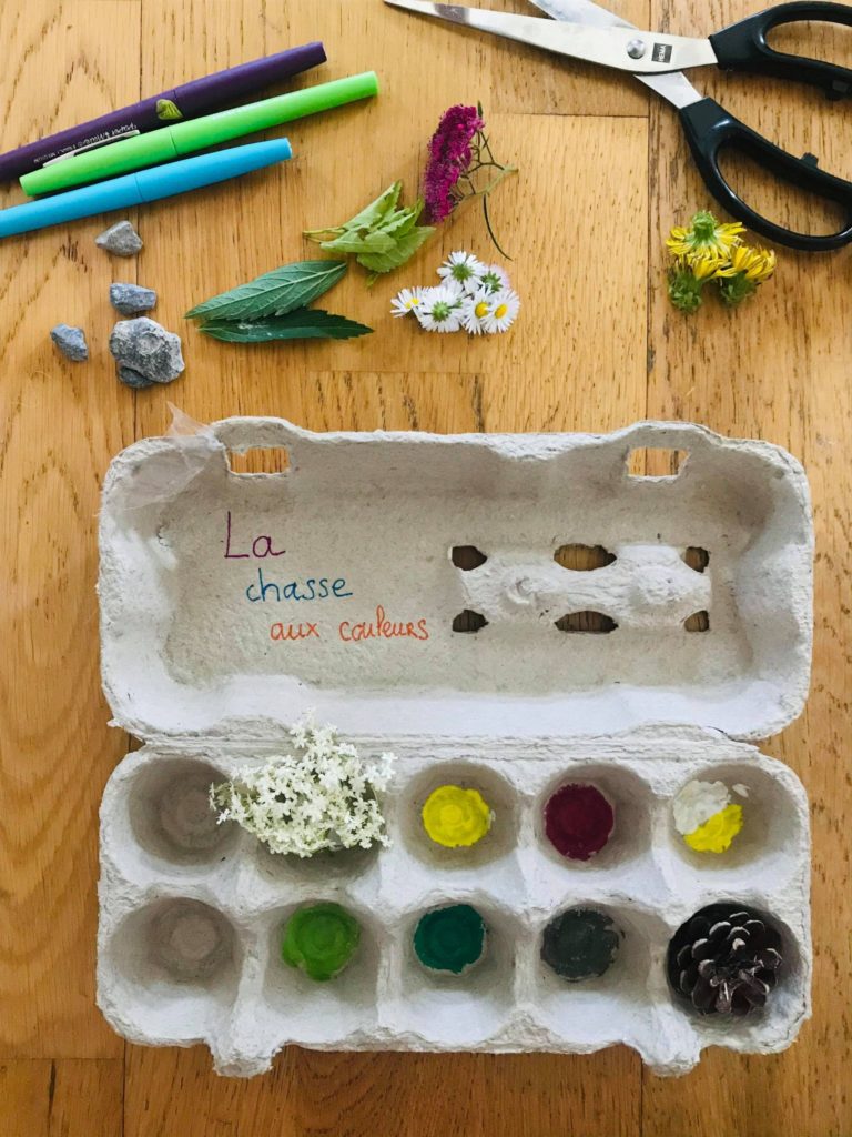 Chasse aux couleurs pour enfant