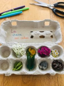 Chasse aux couleurs pour enfant