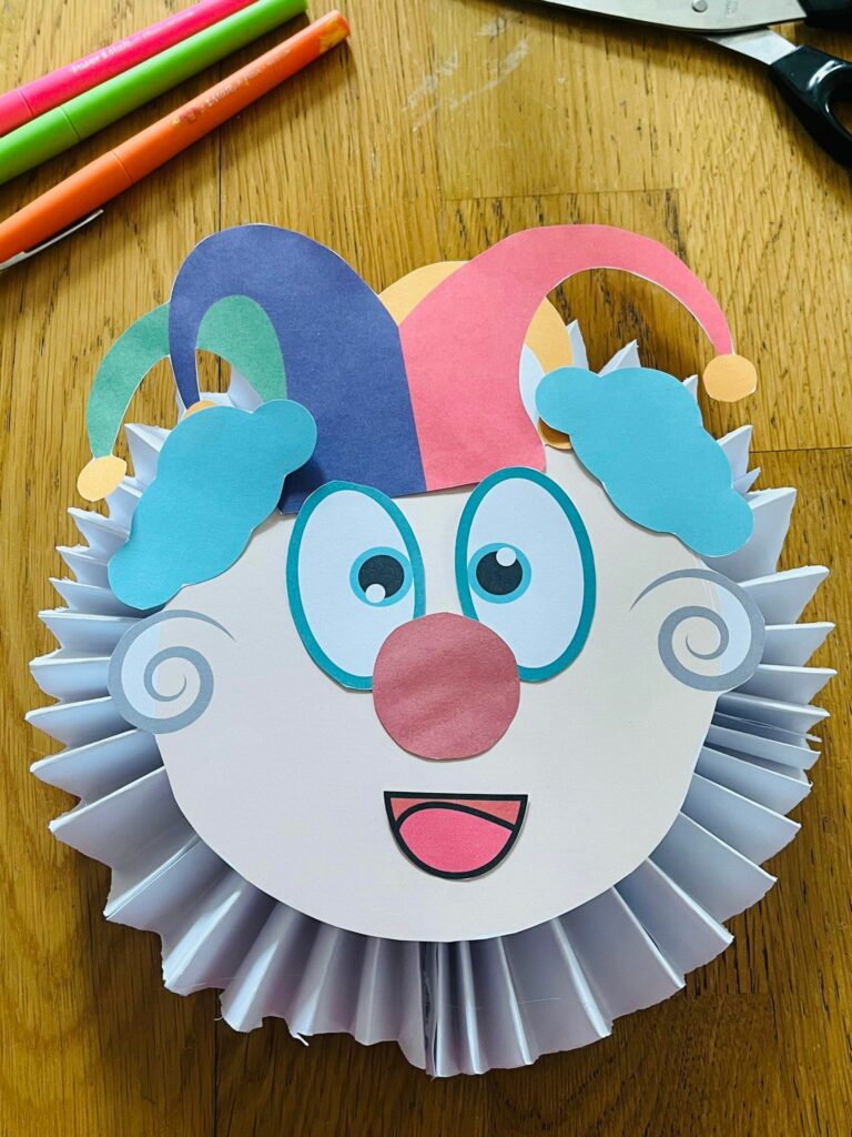 Activité manuelle clown pour enfant