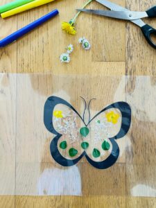 Bricolage papillon pour enfant