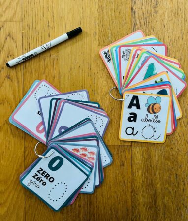 Lot de jeux d'inspiration montessori abécédaire et cartes sur les chiffres