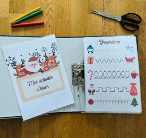 DIY classeur d'activité pour enfant noël