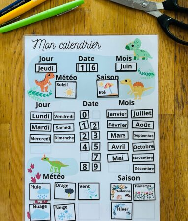 Calendrier pour enfant dinosaure