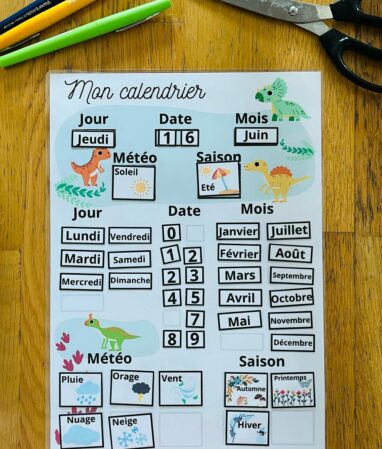 Calendrier pour enfant dinosaure