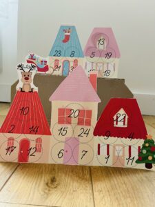 Calendrier de l'avent en rouleau de papier toilette